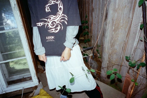 Thumbnail preview for LQQK - item 22